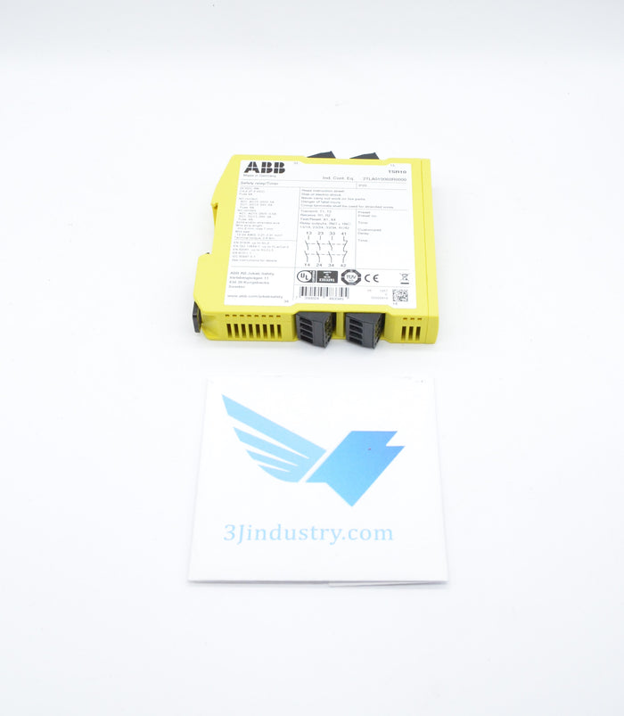 2TLA010060R0000 - NEW OPEN BOX  -  ABB 2TLA SAFETY RELAY
