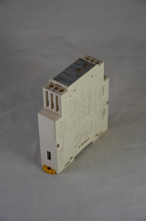 61F-D21T-V1 - 61FD21TV1 - Omron - Conductive Level Controller - OMRON 61F Controller