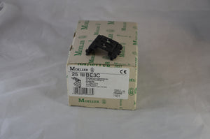 BE3C  -  Klockner-Moeller M22 -  Back fixation adaptor  -  Klockner-Moeller BE Push Button