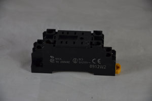 Lot of 1 Relay - PYF08A-E  -  Omron  -  Relay Socket  -  OMRON PY Connector - 10A - 250Vac
