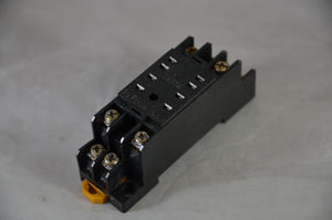 Lot of 9 Relay - PYF08A  -  Omron  -  Relay Socket  -  OMRON PY Connector - 7A - 8 pins - 250VAC